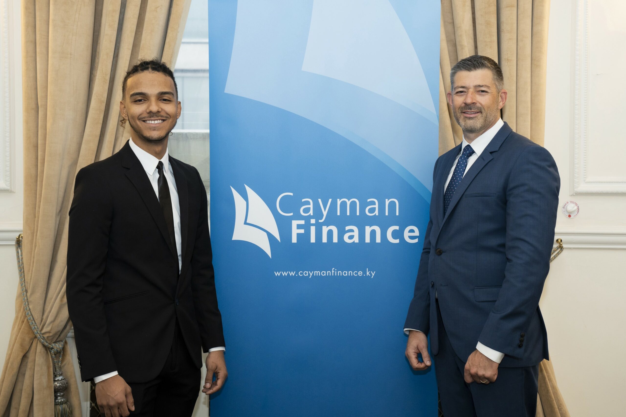 l-r-michael-mclaughlin-and-steve-mcintosh-ceo-cayman-finance-at-cayman-finance-london-breakfast-briefing-5220596